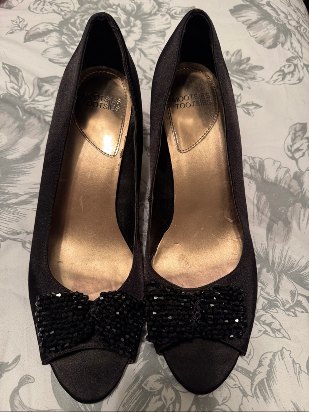 Mootsies Tootsies Black Sequin Bow Peep Toe Pumps